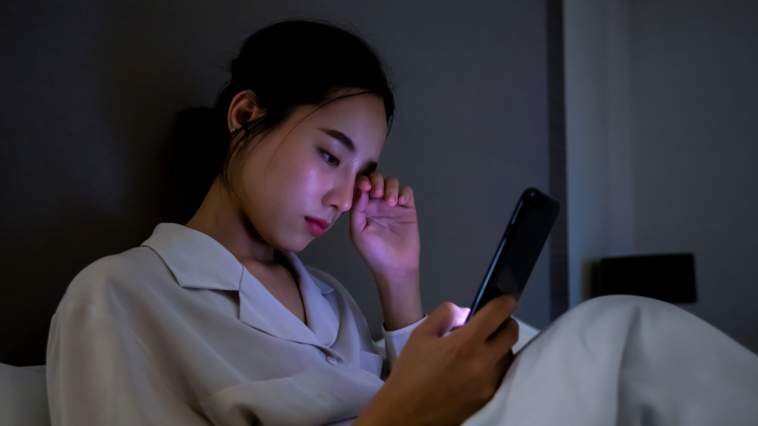 Danger: Ignore your mobile phone when waking: Why Your Retinas Need Photons, Not Pixels